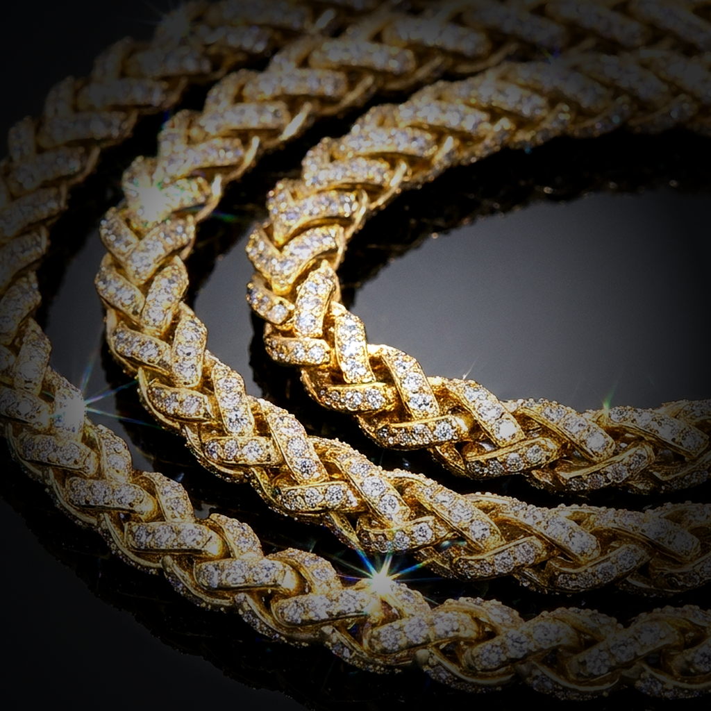 Iced Wheat Chain Necklace - close-up