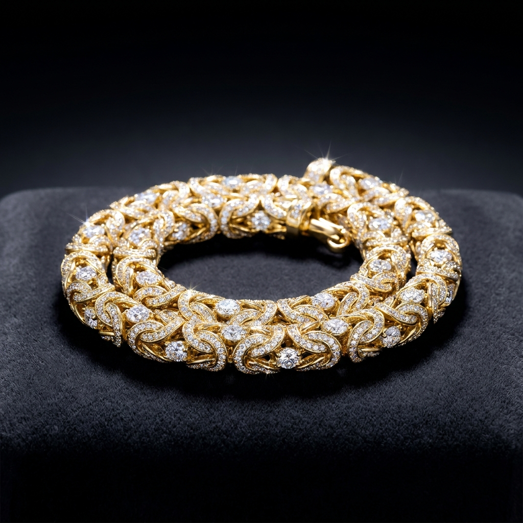 Iced Byzantine Chain Necklace in gold paved with moissanite