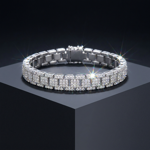 Iced Box Bracelet in VVS moissanite